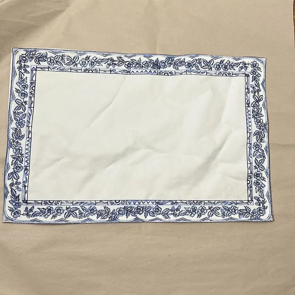 NWOT COTTON BUNDLE OF 6 PLACEMATS‎
